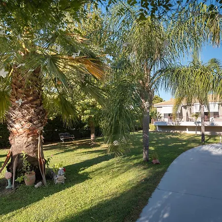 Apartment Dion Zois *